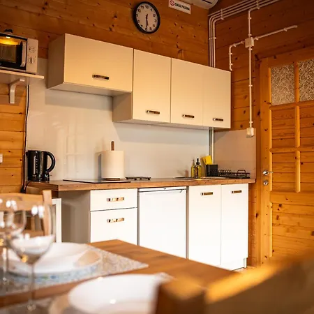 Relax Lodge *